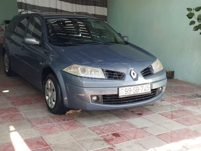 Renault Megane-8