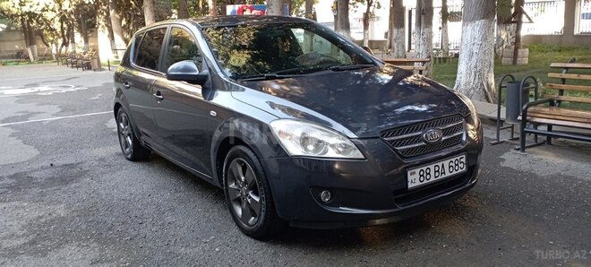 Kia Ceed-2