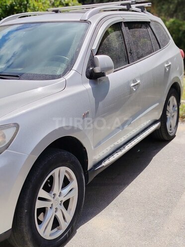 Hyundai Santa Fe-3