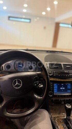 Mercedes E 350-9