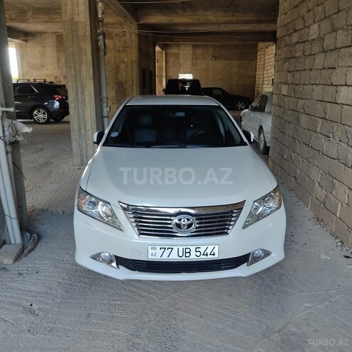 Toyota Camry-1