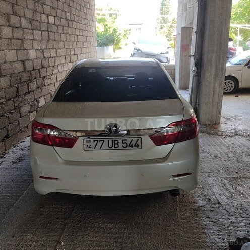 Toyota Camry-7