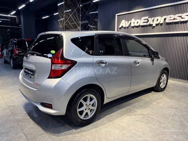 Nissan Note-2