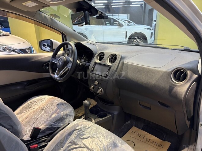 Nissan Note-15