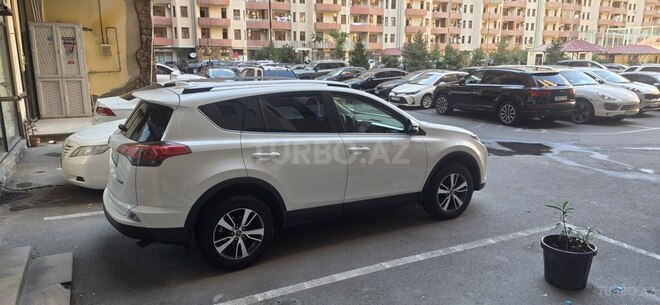 Toyota RAV4-2