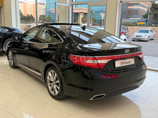 Hyundai Grandeur-6