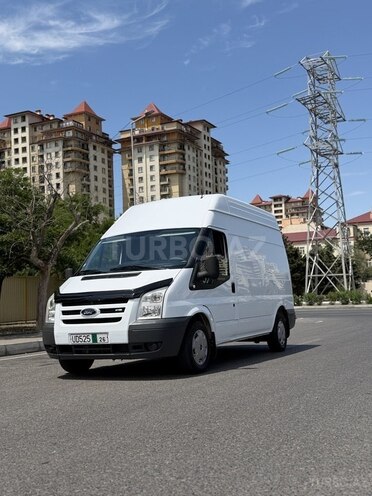 Ford Transit-4
