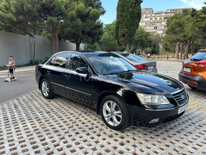Hyundai Sonata-4
