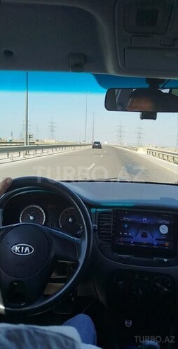 Kia Rio-8