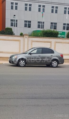 Kia Rio-6