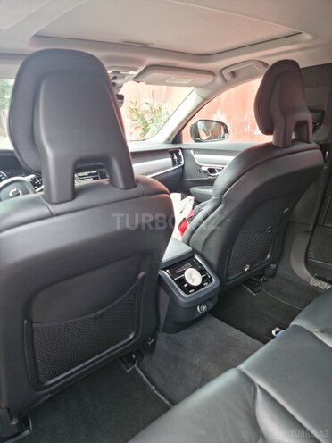 Volvo S90-6