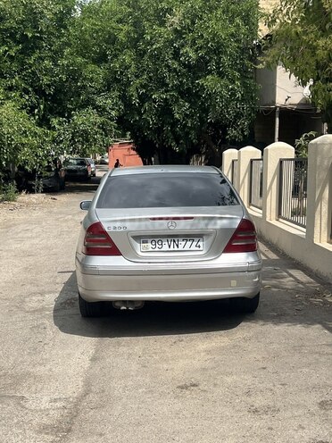 Mercedes C 230-4