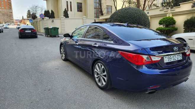 Hyundai Sonata-4