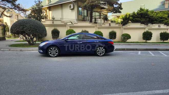 Hyundai Sonata-5