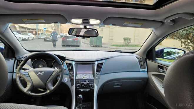 Hyundai Sonata-6