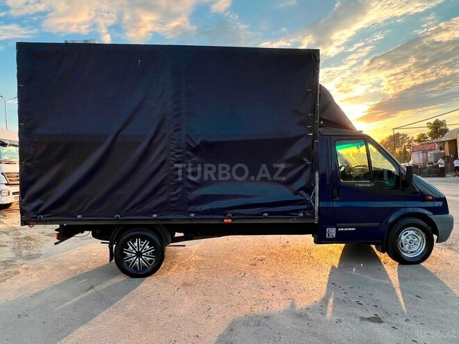 Ford Transit-3