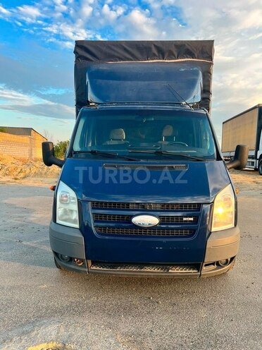 Ford Transit-1