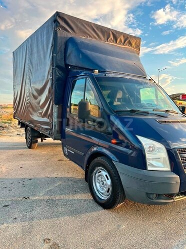 Ford Transit-4