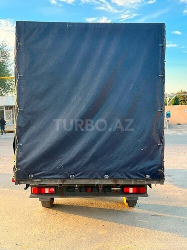 Ford Transit-5