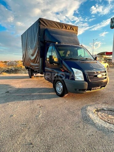 Ford Transit-2