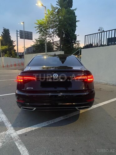 Volkswagen Jetta-8
