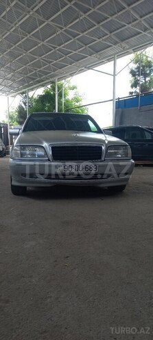 Mercedes C 200-1