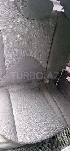 Kia Rio-6