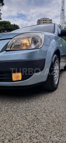 Kia Rio-5
