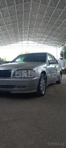 Mercedes C 200-4