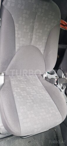 Kia Rio-14
