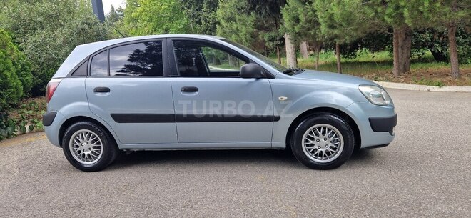 Kia Rio-15