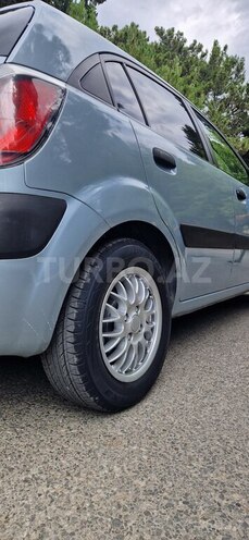 Kia Rio-21