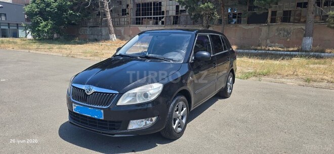 Skoda Fabia-1