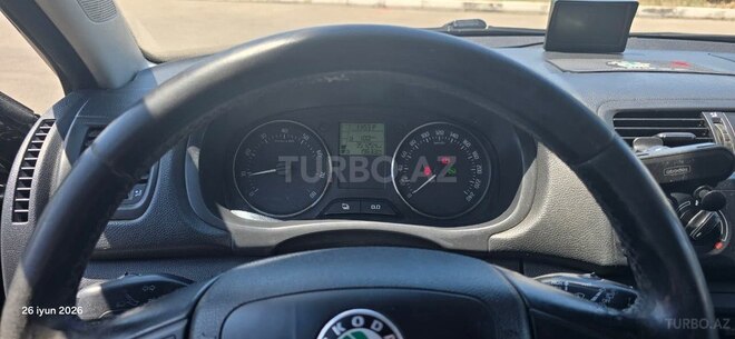 Skoda Fabia-6