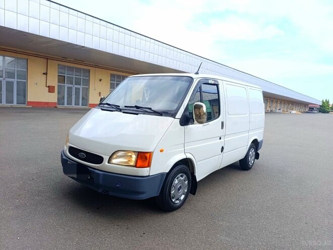 Ford Transit-2