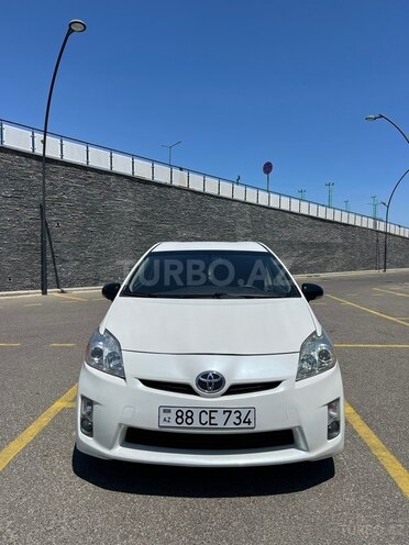 Toyota Prius-3
