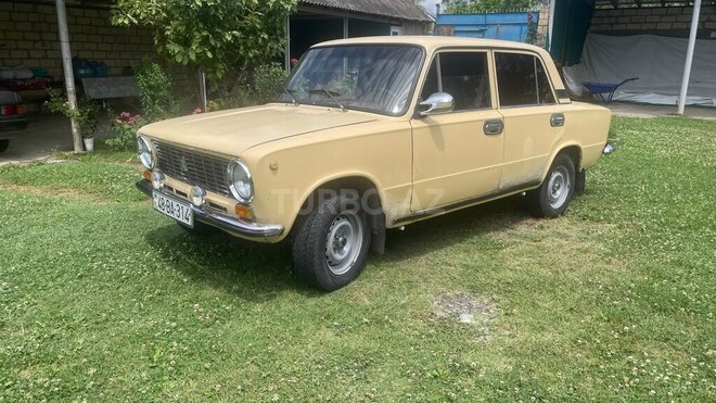 LADA (VAZ) 21011-4