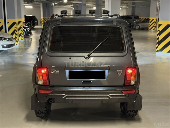 LADA (VAZ) Niva Bronto-8