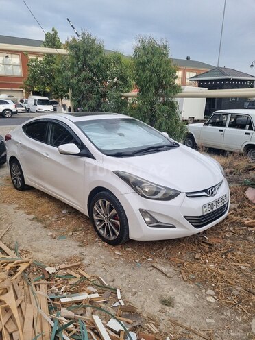 Hyundai Elantra-2