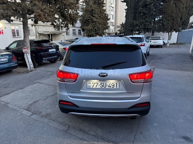 Kia Sorento-8