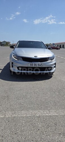 Kia K5-1