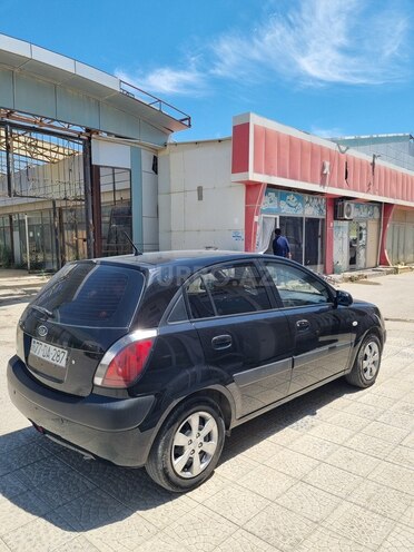 Kia Rio-4