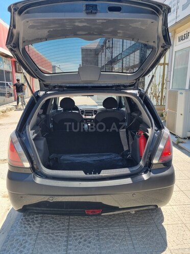 Kia Rio-7