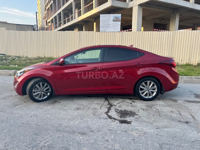 Hyundai Elantra-3