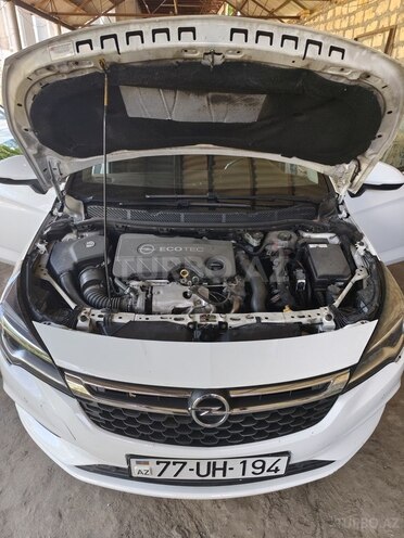 Opel Astra-2