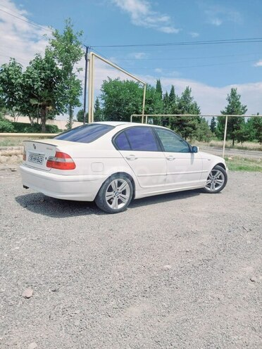 BMW 320-7