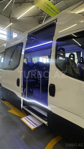 Iveco 35C15-4
