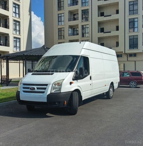Ford Transit-1