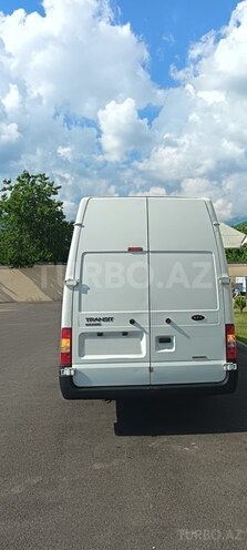 Ford Transit-4