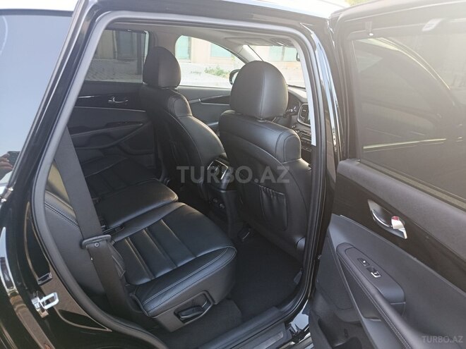 Kia Sorento-7